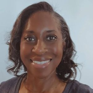 Meet your Posher, Regina